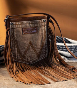 Wrangler West, this partial genuine leather crossbody