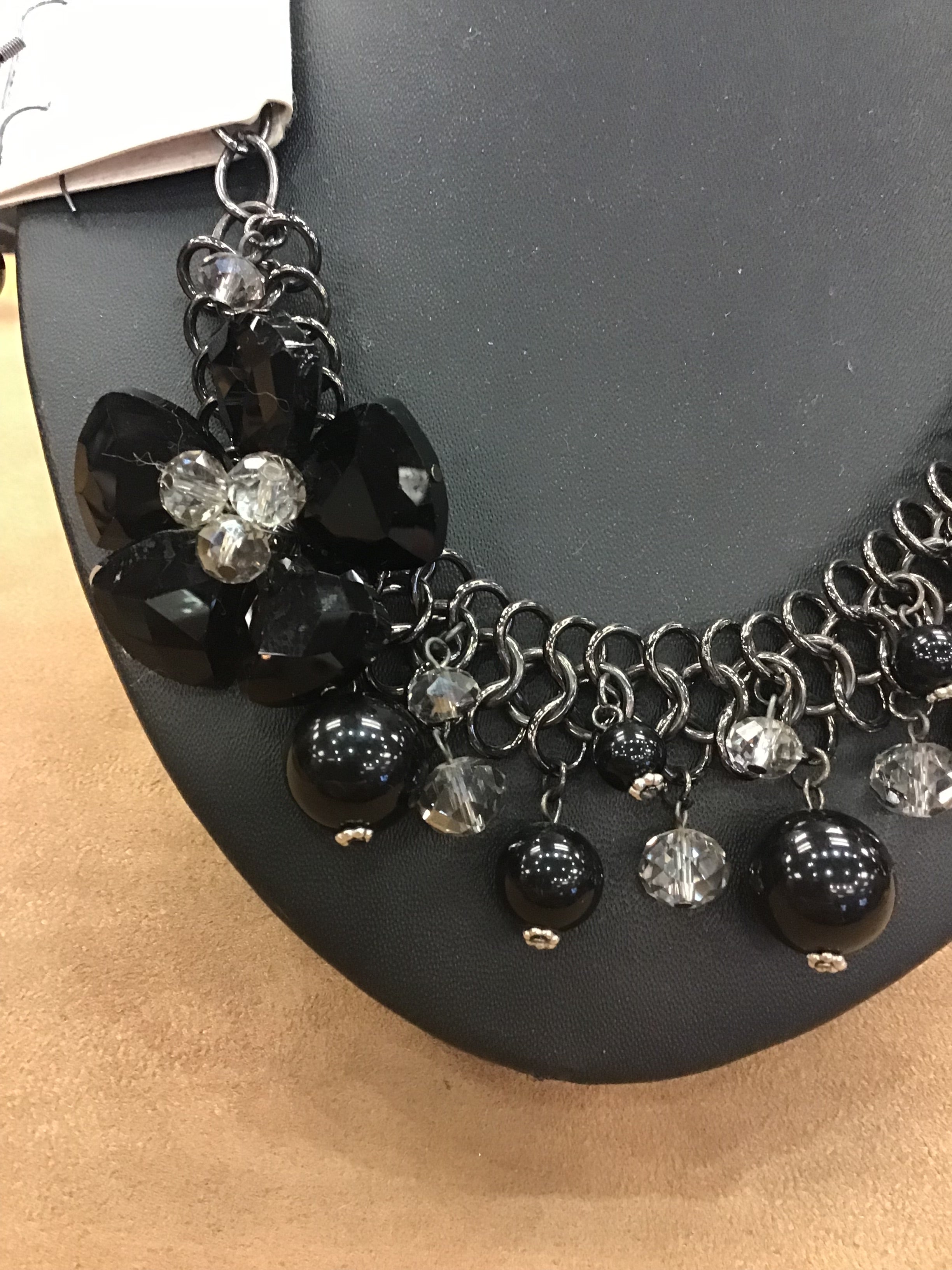 Unique Black Gemstone Flower Necklace with Earrings