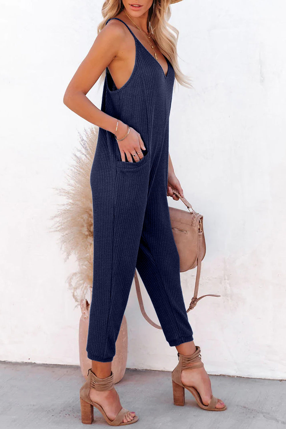 Sleeveless V-Neck Pocketed Casual Jumpsuit