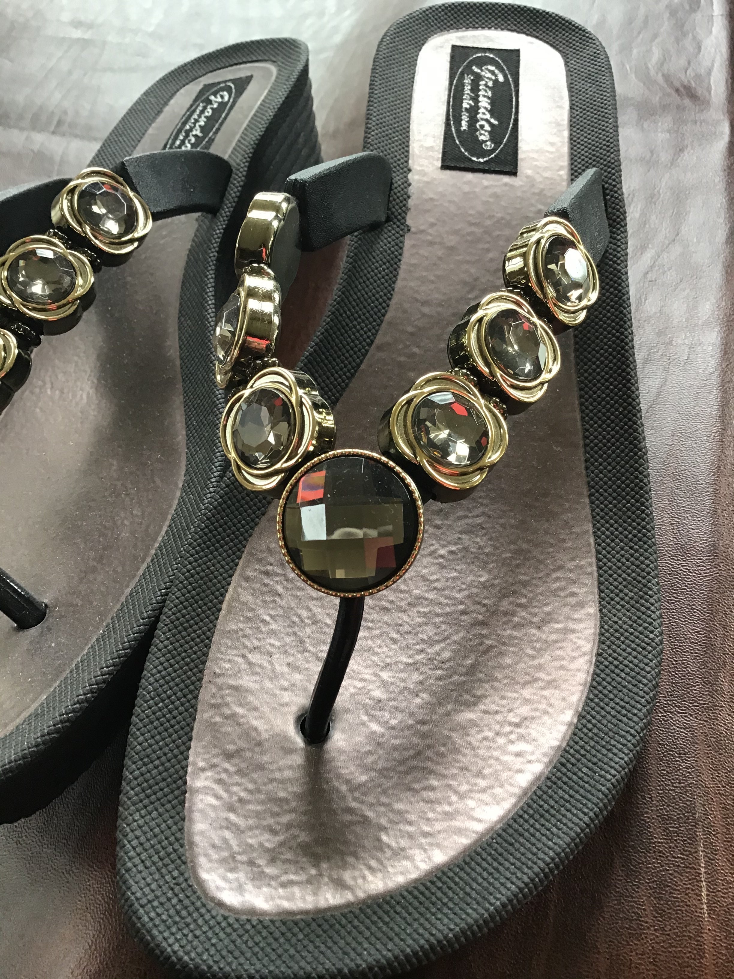 Gorgeous bling sandals with wedge V-thong sandal black – Tack-M-Up Stables