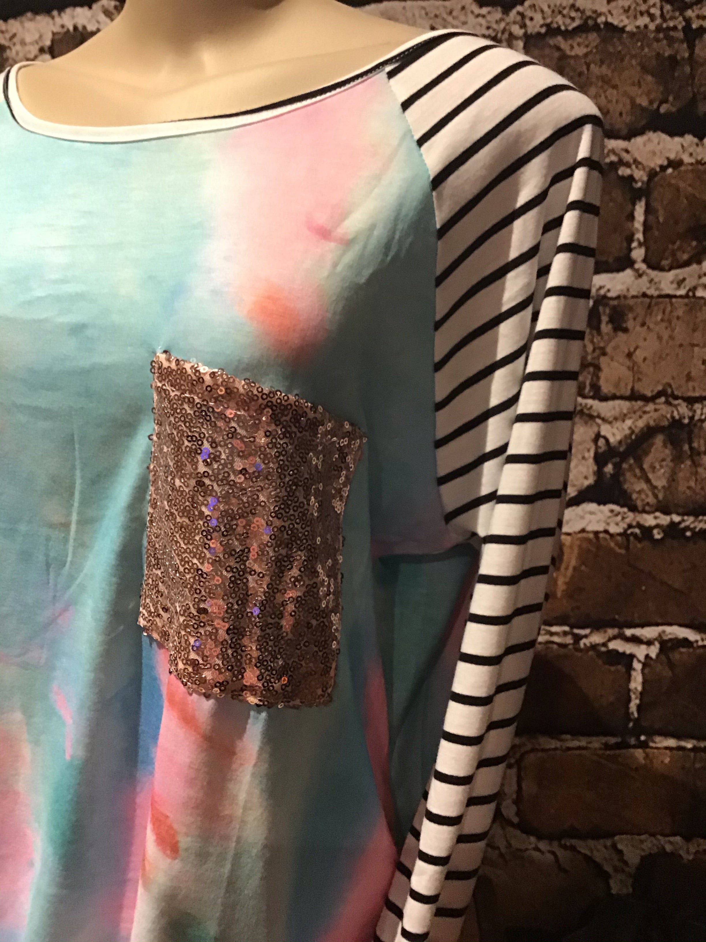 TIE DYE FRENCH TERRY  TOP WITH STRIPE RAGLAN SLEEVES AND SEQUINS FRONT PATCH POCKETWomen’s long sleeve tie dye sequence pocket Size Xlarge